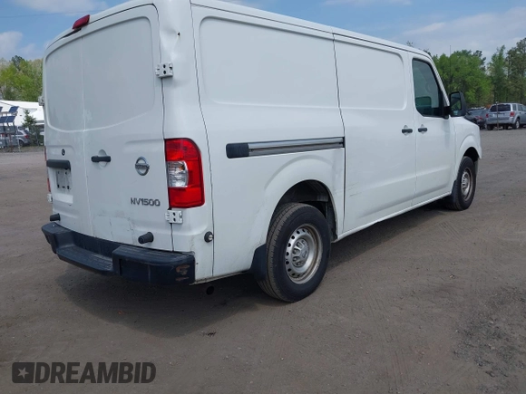 2018 Nissan NV Cargo S z VIN 1N6BF0KM7JN808869, wystawiony jako IAAI lot #42091339 z przebiegiem 242 385 mil mil oraz . Historia ofert i sprzedaży dostępna na DreamBid. Obrazek 4.