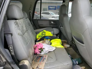 2003 Ford Expedition Special Service z VIN 1FMFU16L43LA24788, wystawiony jako Copart lot #53785145 z przebiegiem 234 629 mil mil oraz Nie do naprawy • Non repairable. Historia ofert i sprzedaży dostępna na DreamBid. Obrazek 11.