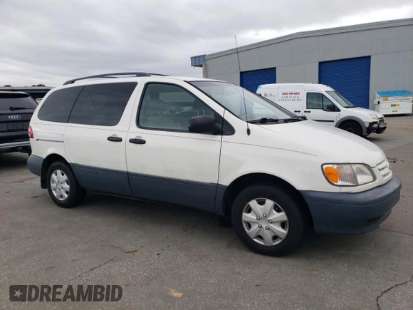 2001 Toyota Sienna CE with VIN 4T3ZF19C01U343011, listed as a Copart auction lot 43470235 with 161,824 mi miles and Salvage Title. Bid and sale history available at carsss.com. Image 4.