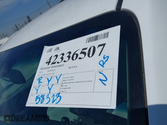 2015 Toyota Sienna LE AAS с VIN 5TDKK3DC6FS574942, выставлен на аукционе IAAI как лот 42336507 с пробегом 58 323 миль миль и . История ставок и продаж доступна на DreamBid. Изображение 17.