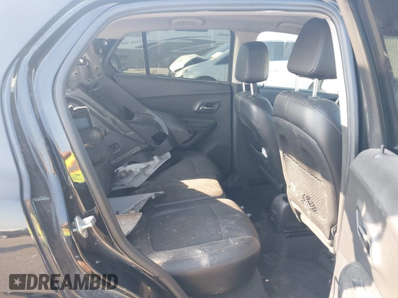 2019 Chevrolet Trax LT z VIN 3GNCJLSB0KL372560, wystawiony jako IAAI lot #42221143 z przebiegiem 114 524 mil mil oraz . Historia ofert i sprzedaży dostępna na DreamBid. Obrazek 8.