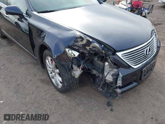 2008 Lexus LS LWB with VIN JTHGL46F785021269, listed as a IAAI auction lot 41882714 with 123,534 mi miles. Bid and sale history available at carsss.com. Image 6.