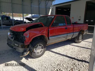 1996 GMC Sonoma SLS with VIN 1GTDT19W9T8510620, listed as a Copart auction lot 75432024 with 132,192 mi miles and Salvage Title. Bid and sale history available at carsss.com. Image 1.