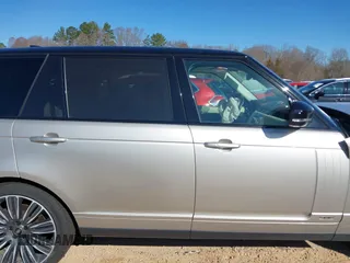 2020 Land Rover Range Rover z VIN SALGS5SE4LA590564, wystawiony jako IAAI lot #41767048 z przebiegiem 53 531 mil mil oraz . Historia ofert i sprzedaży dostępna na DreamBid. Obrazek 13.