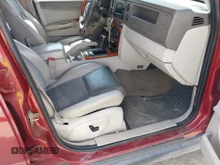 2007 Jeep Commander Overland with VIN 1J8HG68257C658874, listed as a IAAI auction lot 41738794 with 236,096 mi miles and . Bid and sale history available at DreamBid. Image 5.
