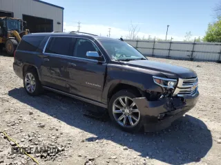 2018 Chevrolet Suburban Premier z VIN 1GNSKJKC5JR187207, wystawiony jako Copart lot #57348895 z przebiegiem 171 712 mil mil oraz Nie do naprawy • Non repairable. Historia ofert i sprzedaży dostępna na DreamBid. Obrazek 4.