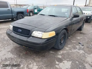 2011 Ford Crown Victoria with VIN 2FABP7AV4BX166216, listed as a IAAI auction lot 41268754 with 205,308 mi miles. Bid and sale history available at carsss.com. Image 2.