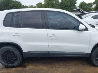 2017 Volkswagen Tiguan S with VIN WVGAV7AX8HK046181, listed as a IAAI auction lot 42493160 with 65,609 mi miles and . Bid and sale history available at DreamBid. Image 14.