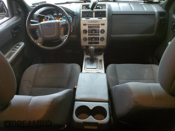 2012 Ford Escape XLT z VIN 1FMCU9D75CKA05373, wystawiony jako Copart lot #63442495 z przebiegiem 117 756 mil mil oraz Szkoda całkowita • Salvage title. Historia ofert i sprzedaży dostępna na DreamBid. Obrazek 8.