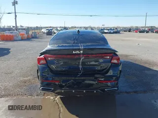 2022 Kia K5 GT-Line z VIN 5XXG64J2XNG139790, wystawiony jako IAAI lot #41737680 z przebiegiem 34 738 mil mil oraz . Historia ofert i sprzedaży dostępna na DreamBid. Obrazek 16.