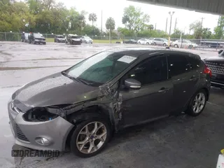 2014 Ford Focus SE with VIN 1FADP3K28EL167909, listed as a IAAI auction lot 41747128 with 239,780 mi miles. Bid and sale history available at carsss.com. Image 15.