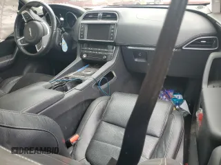 2017 Jaguar F-Pace 35t R-Sport с VIN SADCL2BV3HA083328, выставлен на аукционе Copart как лот 64398344 с пробегом Не указан миль и Списание • Salvage title. История ставок и продаж доступна на DreamBid. Изображение 8.