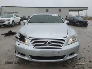 2012 Lexus LS 460 L z VIN JTHDL5EF6C5004160, wystawiony jako Copart lot #43017625 z przebiegiem 132 874 mil mil oraz Szkoda całkowita • Salvage title. Historia ofert i sprzedaży dostępna na DreamBid. Obrazek 5.