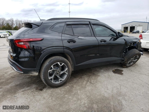 2025 Chevrolet Trax LT with VIN KL77LHEP2SC043442, listed as a Copart auction lot 89102835 with 2,222 mi miles and Salvage Title. Bid and sale history available at carsss.com. Image 3.