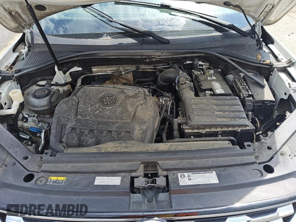 2018 Volkswagen Tiguan S z VIN 3VV1B7AX1JM083571, wystawiony jako Copart lot #54136505 z przebiegiem 137 173 mil mil oraz Szkoda całkowita • Salvage title. Historia ofert i sprzedaży dostępna na DreamBid. Obrazek 12.