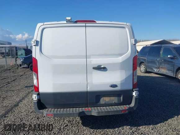 2016 Ford Transit Cargo с VIN 1FTYE1YM3GKB35425, выставлен на аукционе IAAI как лот 41700349 с пробегом 260 482 миль миль и . История ставок и продаж доступна на DreamBid. Изображение 16.