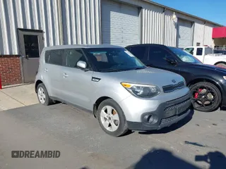 2018 Kia Soul with VIN KNDJN2A25J7600586, listed as a IAAI auction lot 41284436 with 121,637 mi miles. Bid and sale history available at carsss.com. Image 1.