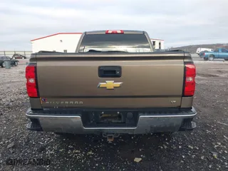 2015 Chevrolet Silverado 1500 LT with VIN 3GCUKRECXFG169272, listed as a IAAI auction lot 41449120 with 184,170 mi miles. Bid and sale history available at carsss.com. Image 17.