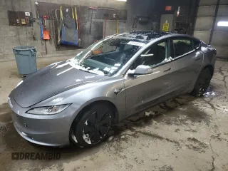 2025 Tesla Model 3 Long Range with VIN 5YJ3E1EB8SF914337, listed as a Copart auction lot 42146975 with 392 mi miles and Salvage Title. Bid and sale history available at DreamBid. Image 1.