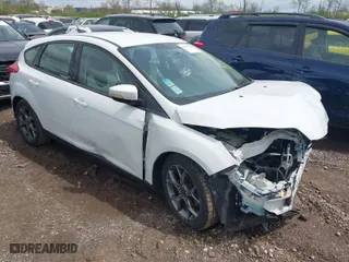 2013 Ford Focus SE with VIN 1FADP3K26DL345721, listed as a IAAI auction lot 41929799 with 143,713 mi miles. Bid and sale history available at carsss.com. Image 1.