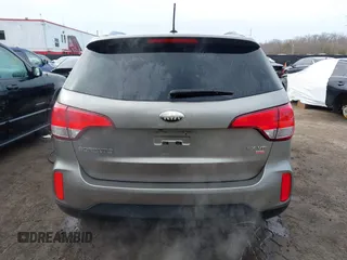 2014 Kia Sorento EX with VIN 5XYKUDA73EG468614, listed as a IAAI auction lot 41721133 with 114,297 mi miles. Bid and sale history available at carsss.com. Image 16.