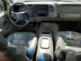 1998 GMC Suburban with VIN 1GKFK16RXWJ721305, listed as a Copart auction lot 64112165 with 197,756 mi miles and Clean title. Bid and sale history available at DreamBid. Image 8.