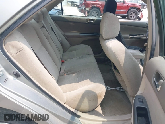 2006 Toyota Camry STD with VIN 4T1BE32K16U650639, listed as a IAAI auction lot 42401393 with 211,583 mi miles and . Bid and sale history available at DreamBid. Image 8.