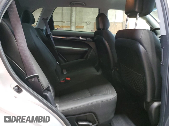 2015 Kia Sorento LX with VIN 5XYKTCA6XFG604470, listed as a Copart auction lot 64114015 with 130,704 mi miles and Clean title. Bid and sale history available at DreamBid. Image 11.