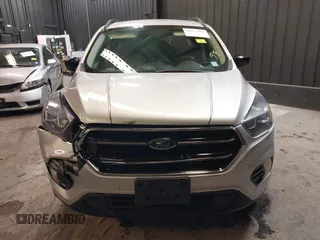 2018 Ford Escape SE z VIN 1FMCU9GD0JUD33111, wystawiony jako IAAI lot #42277404 z przebiegiem 71 896 mil mil oraz . Historia ofert i sprzedaży dostępna na DreamBid. Obrazek 12.