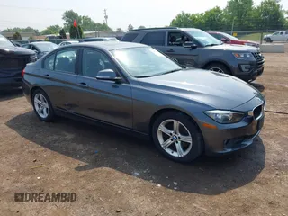 2014 BMW 3 Series 320i xDrive с VIN WBA3C3G53ENS70998, выставлен на аукционе IAAI как лот 42474316 с пробегом 91 411 миль миль и . История ставок и продаж доступна на DreamBid. Изображение 1.