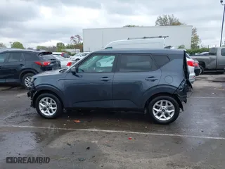 2025 Kia Soul LX with VIN KNDJ23AU0S7245733, listed as a IAAI auction lot 41845570 with 6,561 mi miles. Bid and sale history available at carsss.com. Image 14.