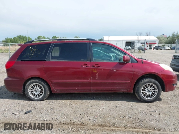 2008 Toyota Sienna XLE with VIN 5TDBK22C58S013745, listed as a IAAI auction lot 42565533 with 200,629 mi miles and . Bid and sale history available at DreamBid. Image 13.