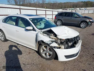 2013 Volkswagen Passat SE w/Sunroof with VIN 1VWBH7A31DC007320, listed as a IAAI auction lot 41213664 with 164,040 mi miles. Bid and sale history available at carsss.com. Image 12.