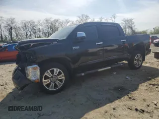 2017 Toyota Tundra Platinum z VIN 5TFAY5F18HX652085, wystawiony jako Copart lot #50601245 z przebiegiem 67 670 mil mil oraz Szkoda całkowita • Salvage title. Historia ofert i sprzedaży dostępna na DreamBid. Obrazek 1.
