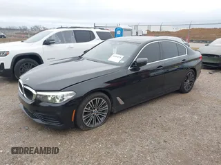 2019 BMW 5 Series 530i z VIN WBAJA5C52KWW06869, wystawiony jako IAAI lot #41494078 z przebiegiem 71 415 mil mil oraz . Historia ofert i sprzedaży dostępna na DreamBid. Obrazek 17.