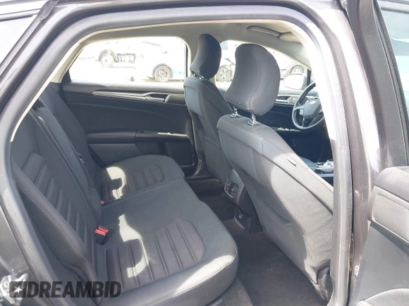2019 Ford Fusion SE with VIN 3FA6P0LU3KR174108, listed as a IAAI auction lot 42094264 with 87,700 mi miles and . Bid and sale history available at carsss.com. Image 8.