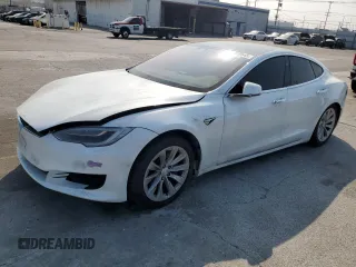 2018 Tesla Model S 75D с VIN 5YJSA1E26JF273534, выставлен на аукционе Copart как лот 61659545 с пробегом 55 078 миль миль и Списание • Salvage title. История ставок и продаж доступна на DreamBid. Изображение 1.