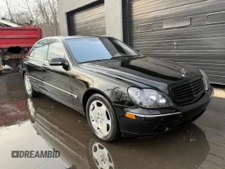 2001 Mercedes-Benz S-Class 6.0L with VIN WDBNG78J61A166847, listed as a Copart auction lot 47702305 with 111,103 mi miles and Salvage Title. Bid and sale history available at carsss.com. Image 1.