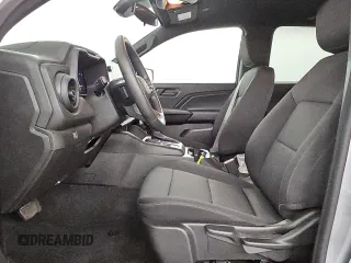 2024 Chevrolet Colorado 2WD Work Truck с VIN 1GCGSBECXR1298068, выставлен на аукционе Copart как лот 58307725 с пробегом 2 559 миль миль и Чистый • Clean title. История ставок и продаж доступна на DreamBid. Изображение 7.
