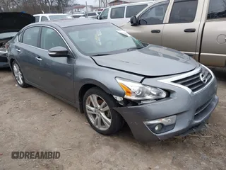 2015 Nissan Altima SL z VIN 1N4BL3AP7FC107007, wystawiony jako IAAI lot #41503611 z przebiegiem Nie podano mil oraz . Historia ofert i sprzedaży dostępna na DreamBid. Obrazek 1.