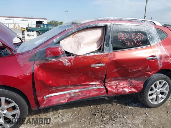 2012 Nissan Rogue S z VIN JN8AS5MV8CW421570, wystawiony jako IAAI lot #40447132 z przebiegiem 114 133 mil mil oraz . Historia ofert i sprzedaży dostępna na DreamBid. Obrazek 6.