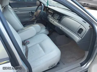 2007 Mercury Grand Marquis LS with VIN 2MEHM75V77X605048, listed as a IAAI auction lot 41622774 with 172,354 mi miles. Bid and sale history available at carsss.com. Image 5.