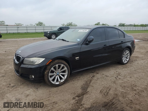 2011 BMW 3 Series 328i xDrive z VIN WBAPK7C54BF195834, wystawiony jako Copart lot #51740295 z przebiegiem 146 972 mil mil oraz Szkoda całkowita • Salvage title. Historia ofert i sprzedaży dostępna na DreamBid. Obrazek 1.