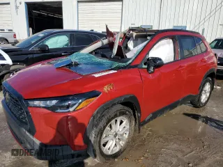 2024 Toyota Corolla Cross LE z VIN 7MUCAAAGXRV080175, wystawiony jako Copart lot #41512535 z przebiegiem 37 901 mil mil oraz Nie do naprawy • Non repairable. Historia ofert i sprzedaży dostępna na DreamBid. Obrazek 1.