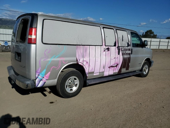 2005 Chevrolet Express Passenger with VIN 1GAHG39U851114716, listed as a Copart auction lot 49903085 with 148,670 mi miles and Clean title. Bid and sale history available at DreamBid. Image 3.