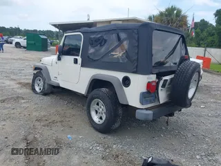2005 Jeep Wrangler Unlimited with VIN 1J4FA44S65P368475, listed as a IAAI auction lot 42484636 with Not provided miles and . Bid and sale history available at DreamBid. Image 3.