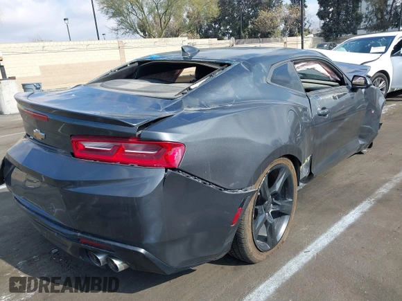 2018 Chevrolet Camaro 1LT z VIN 1G1FB1RS0J0168357, wystawiony jako IAAI lot #41428485 z przebiegiem Nie podano mil oraz . Historia ofert i sprzedaży dostępna na DreamBid. Obrazek 4.
