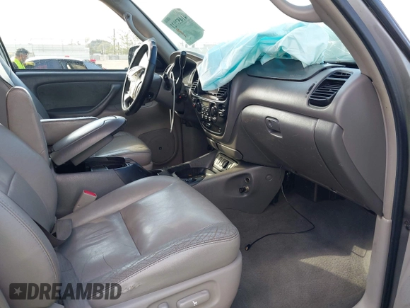 2006 Toyota Sequoia SR5 with VIN 5TDBT44A16S265882, listed as a IAAI auction lot 41453921 with Not Provided miles and . Bid and sale history available at DreamBid. Image 5.
