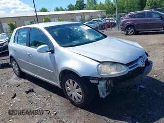2009 Volkswagen Rabbit S с VIN WVWDA71K49W084907, выставлен на аукционе IAAI как лот 42198880 с пробегом 160 293 миль миль и . История ставок и продаж доступна на DreamBid. Изображение 1.
