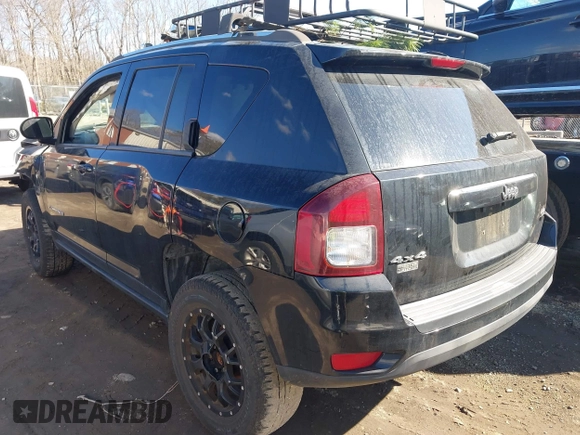 2014 Jeep Compass Latitude with VIN 1C4NJDEB2ED626380, listed as a IAAI auction lot 41675908 with 90,153 mi miles. Bid and sale history available at carsss.com. Image 3.